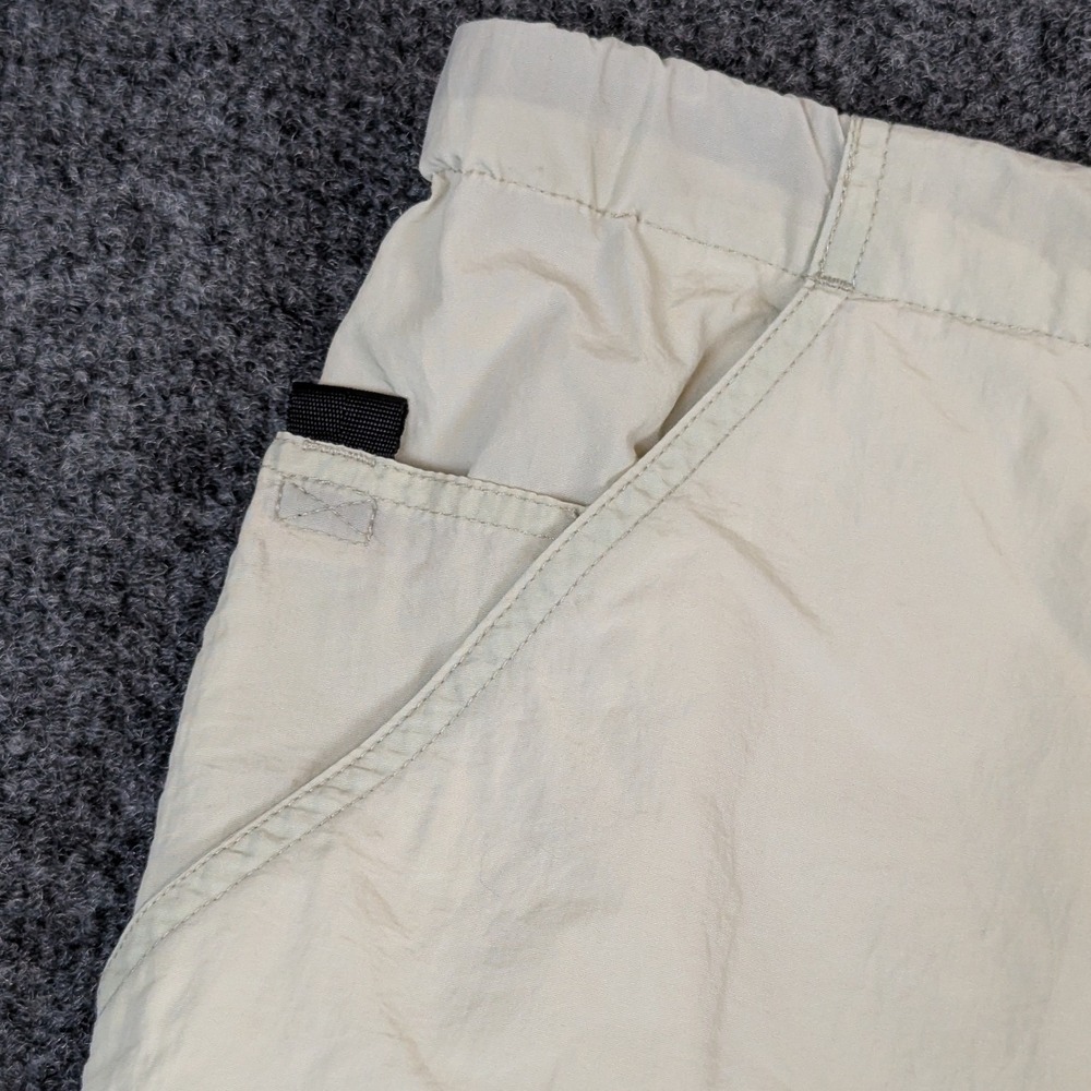 Vintage St Johns Bay Mens Beige Nylon Cargo Shorts Packable Belted Size Large - Picture 7 of 14